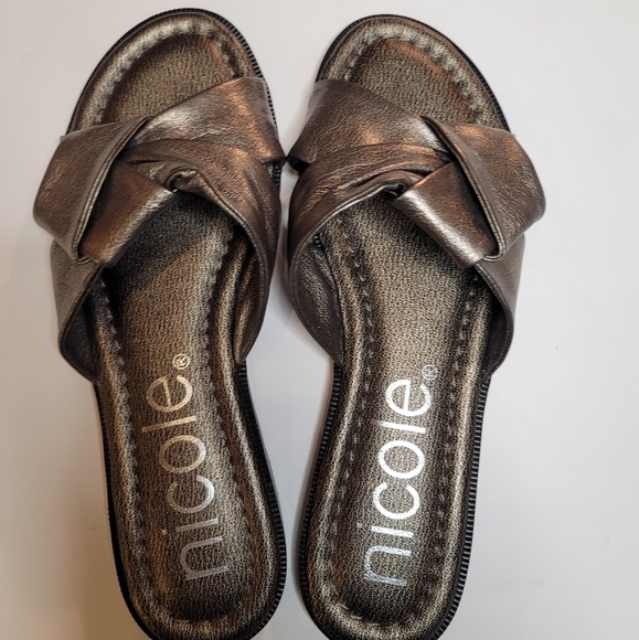 Nicole Pewter Effie Sandals Sz 8 - Picture 2 of 6